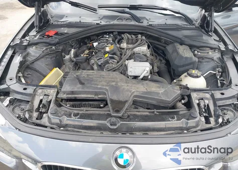 2016 BMW 320I xDrive z USA, uszkodzony, nr VIN WBA8A3C52GK551275